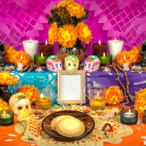 The Significance of Dia de los Muertos Altars