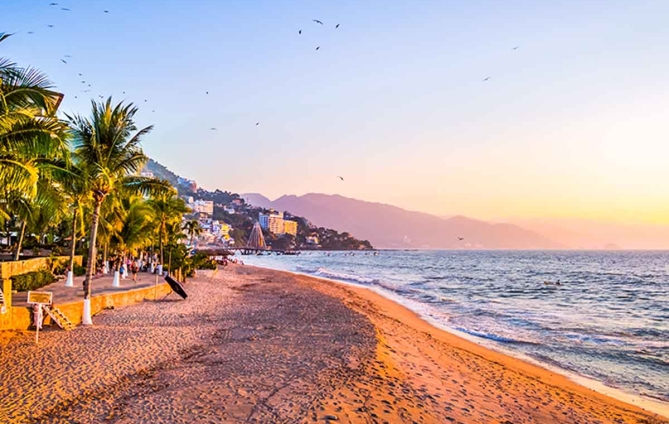 What to do and where to eat in Puerto Vallarta? Here are some options: