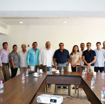 ADEPROTUR presents projects to MC candidates for Vallarta’s benefit